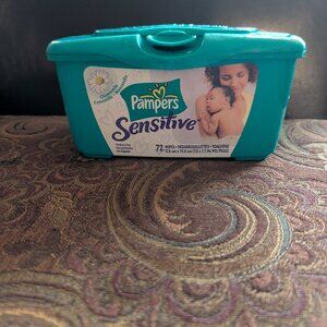 Pampers reusable storage, momlife, nurserycore, onthego, baby organization.